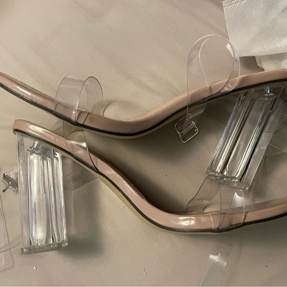 Clear heels - Picture 4 of 7